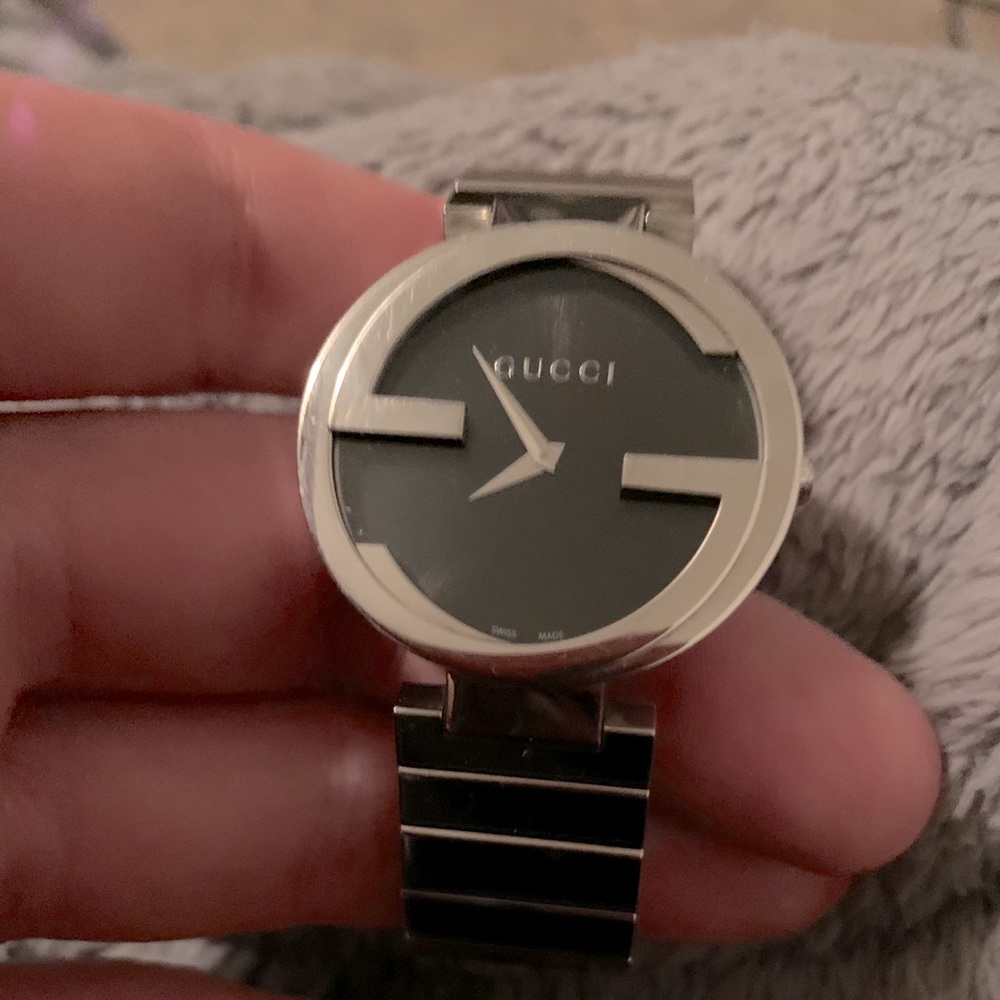 100% Authentic Women’s Gucci Interlocking G Watch